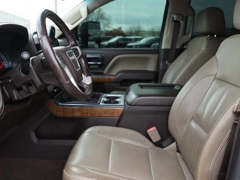 Used 2018 GMC Sierra 1500 SLT image 13