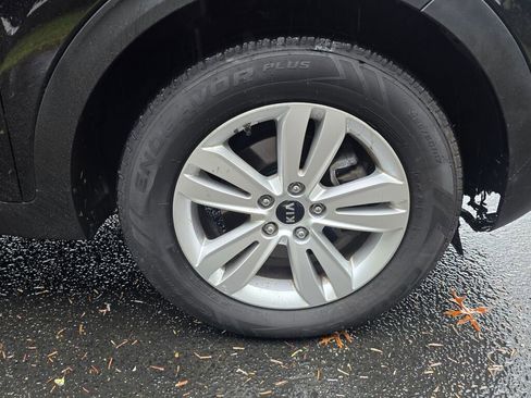 Used 2018 Kia Sportage LX image 10