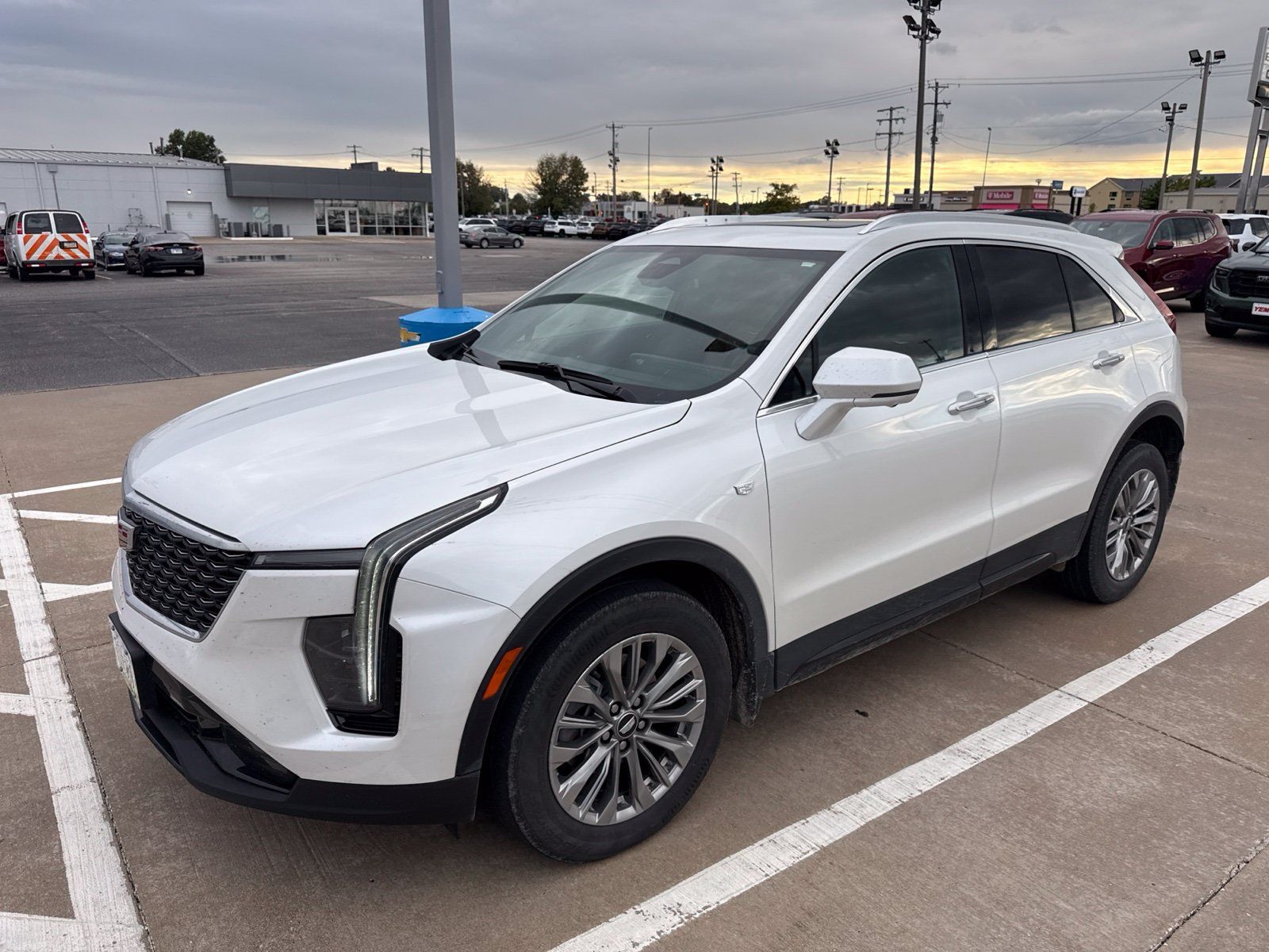 Used 2024 Cadillac XT4 Premium Luxury w/ Active Safety Package AWD/4WD image 1