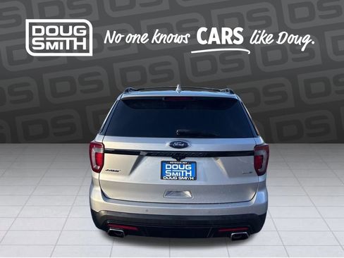 Used 2017 Ford Explorer Sport w/ Equipment Group 401A image 4