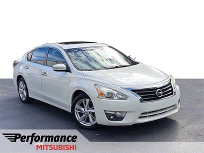 Used 2015 Nissan Altima 2.5 SV w/ Convenience Package
