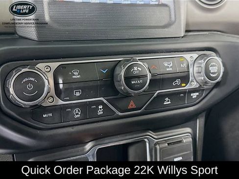 Used 2022 Jeep Wrangler Unlimited Sport AWD/4WD image 16