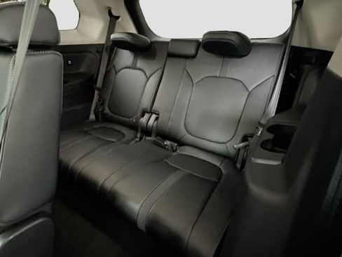 Used 2025 Honda Pilot EX-L image 25