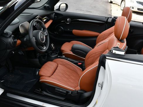 Used 2023 MINI Cooper S image 57