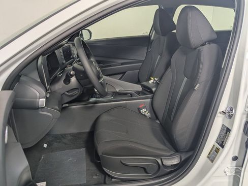 New 2026 Hyundai Elantra SE image 12