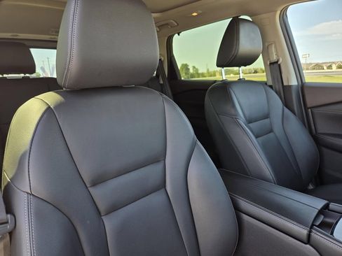 Used 2023 Nissan Rogue SL w/ SL Premium Package FWD image 32