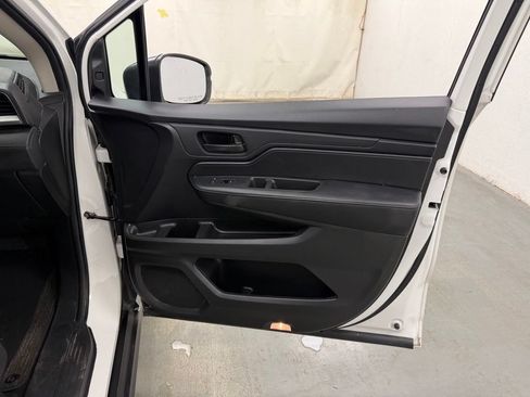 Used 2025 Honda Odyssey EX-L image 10