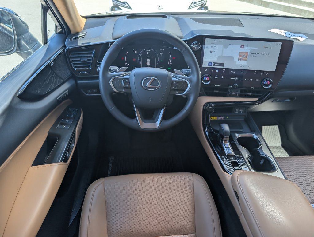 Used 2023 Lexus NX 350h AWD w/ Vision Package image 3