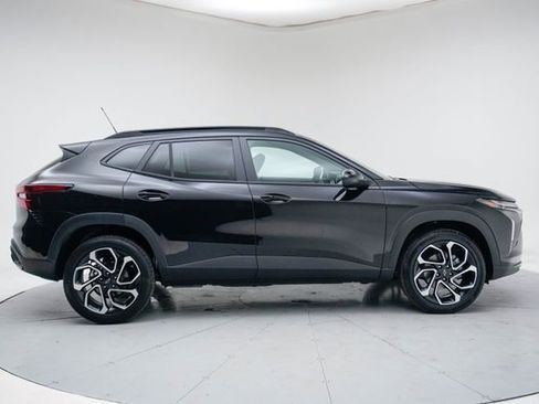 New 2026 Chevrolet Trax RS w/ Driver Confidence Package image 9