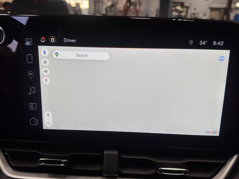 Used 2025 Chevrolet Equinox LT w/ Convenience Package II image 31