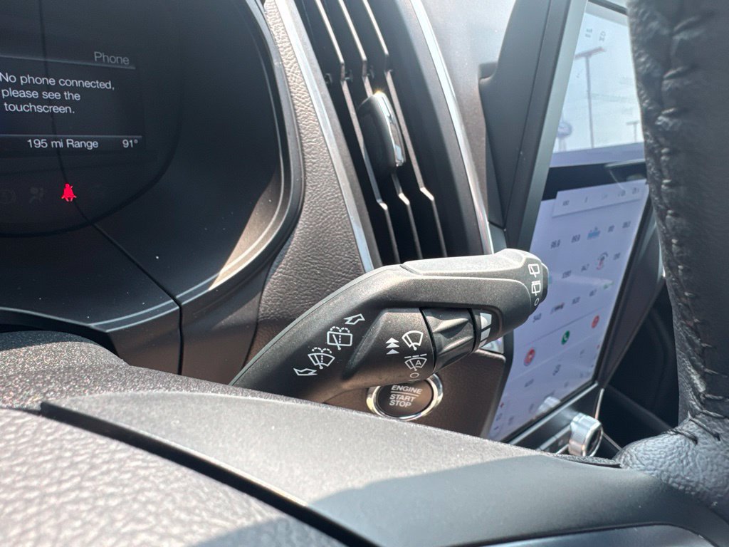 Certified 2024 Ford Edge Titanium AWD/4WD image 15