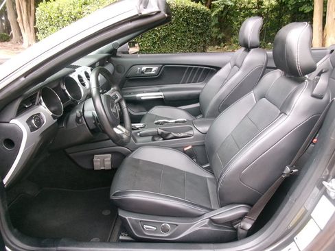 Used 2015 Ford Mustang GT Premium RWD image 13
