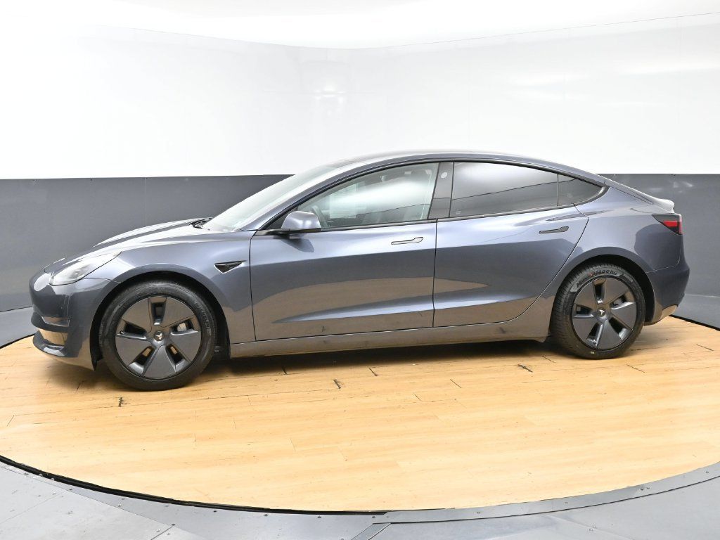 Used 2023 Tesla Model 3 Standard Range RWD image 7
