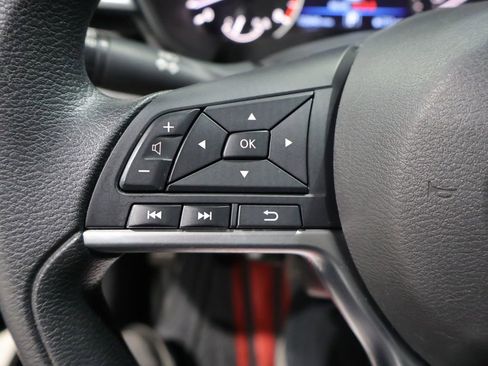 Used 2024 Nissan Altima 2.5 SV FWD image 35