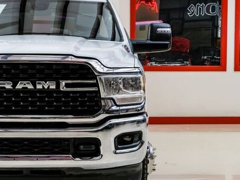 Used 2024 RAM 3500 Big Horn image 46