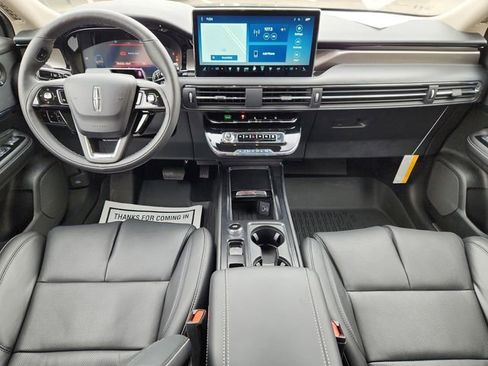 New 2025 Lincoln Corsair Reserve w/ Equipment Group 202A image 10