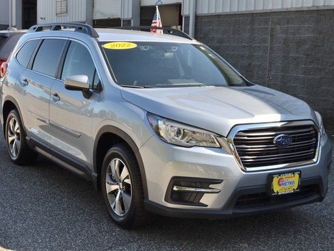 Used 2022 Subaru Ascent Premium w/ Convenience Package image 2