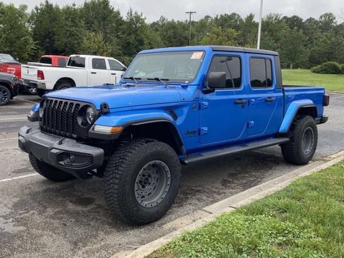 Used 2022 Jeep Gladiator Sport AWD/4WD image 3
