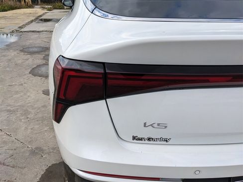 Certified 2025 Kia K5 GT-Line w/ GT-Line Premium Package image 12