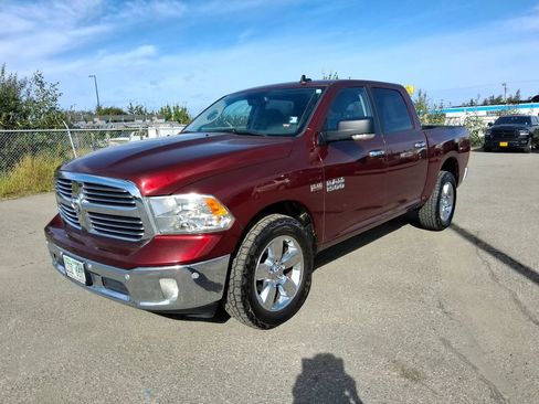 Used 2017 RAM 1500 Big Horn AWD/4WD image 4
