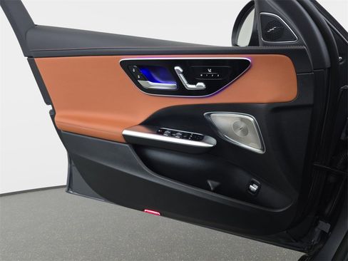 Used 2024 Mercedes-Benz C 300 C 300 image 29