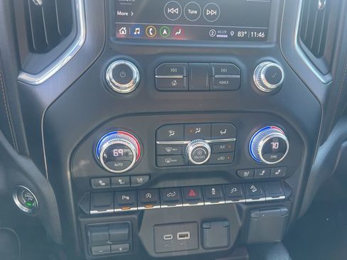 Certified 2021 GMC Sierra 1500 AT4 w/ AT4 Value Package image 27