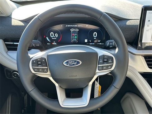 New 2026 Ford Explorer Active image 21