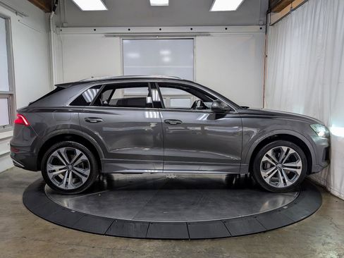 Used 2019 Audi Q8 Prestige w/ Luxury Package image 9