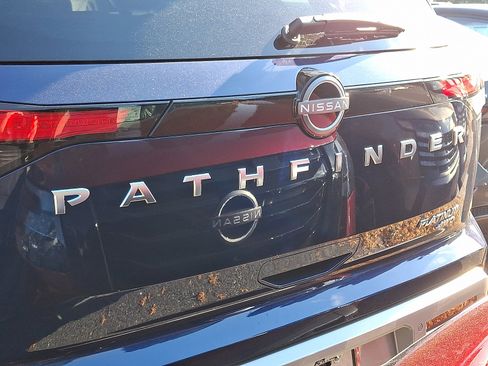 New 2025 Nissan Pathfinder Platinum w/ Cargo Package image 5