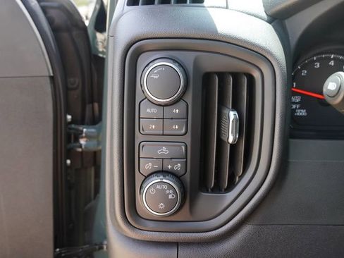 Used 2025 Chevrolet Silverado 1500 Custom Trail Boss AWD/4WD image 22