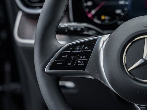 New 2025 Mercedes-Benz GLC 350e 4MATIC image 27