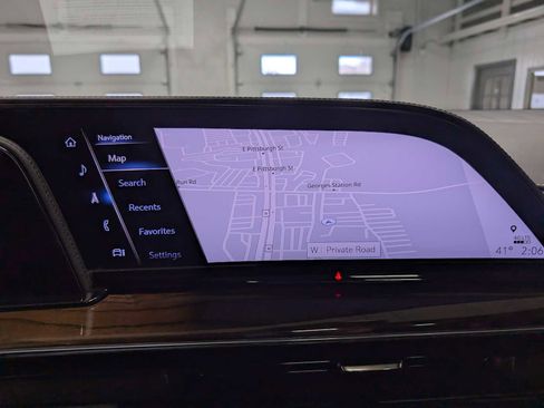 Certified 2023 Cadillac Escalade ESV Sport Platinum w/ Heavy-Duty Trailer Package image 31