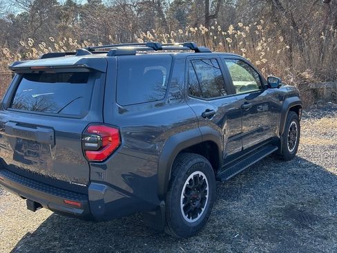 Used 2025 Toyota 4Runner TRD Off-Road Premium image 2