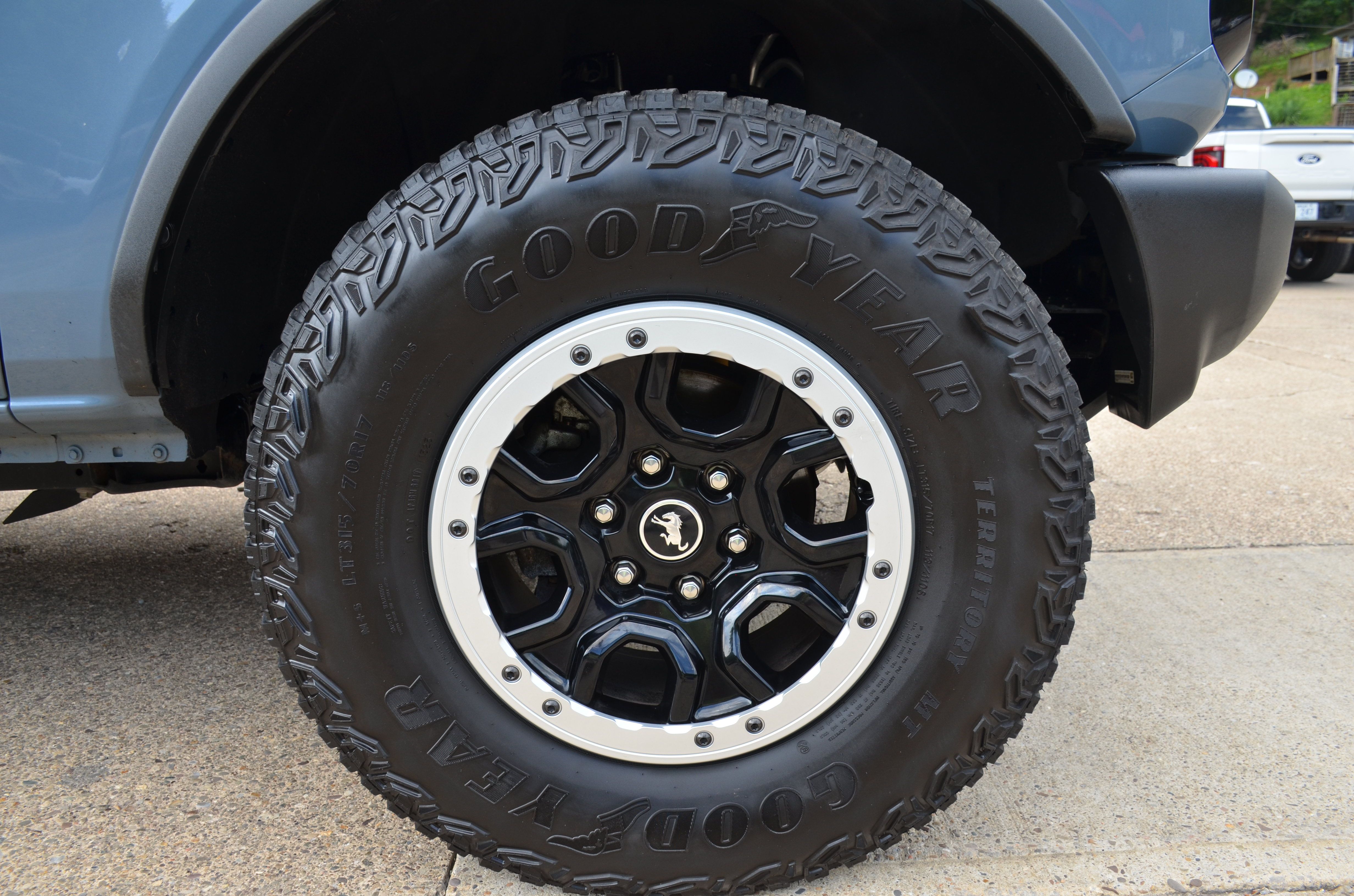 Used 2023 Ford Bronco Outer Banks w/ Sasquatch Package AWD/4WD image 18