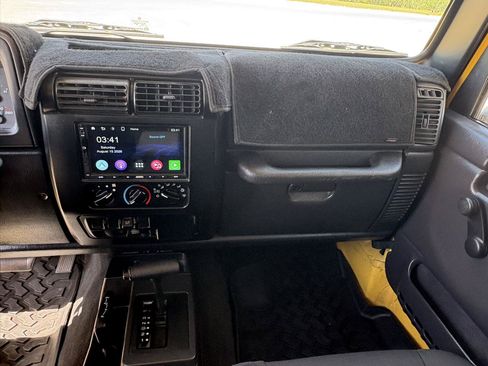 Used 2006 Jeep Wrangler X AWD/4WD image 41