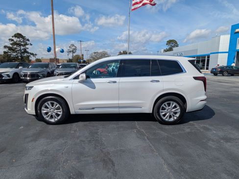 Used 2024 Cadillac XT6 Luxury image 30