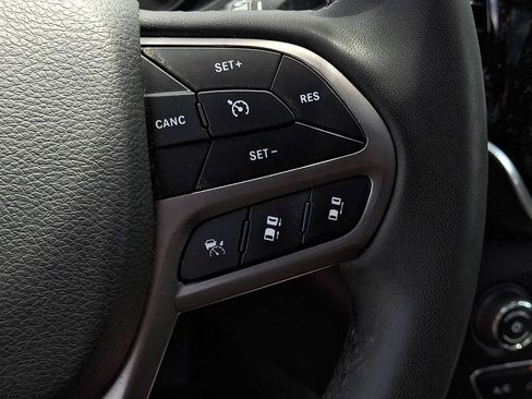 Used 2022 Jeep Cherokee Limited AWD/4WD image 22