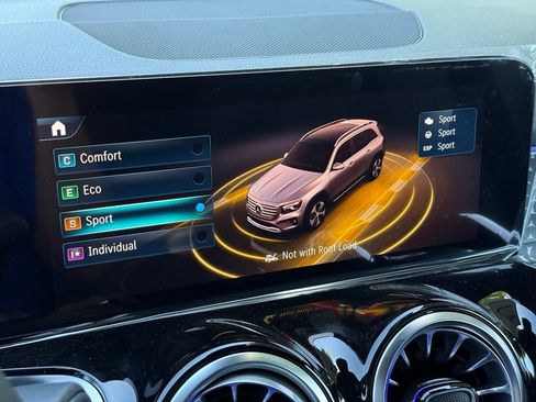 New 2026 Mercedes-Benz GLB 250 image 6