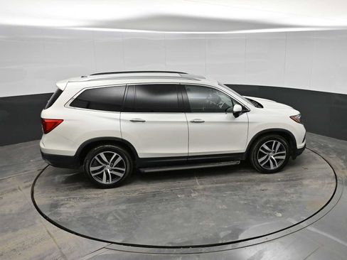 Used 2018 Honda Pilot Touring image 30