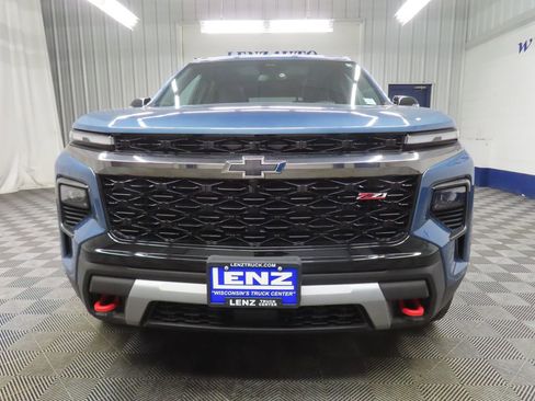 Used 2025 Chevrolet Traverse Z71 w/ LPO, Floor Liner Package AWD/4WD image 42
