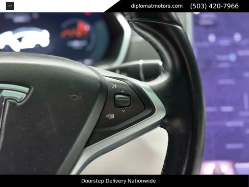 Used 2017 Tesla Model X 100D image 31