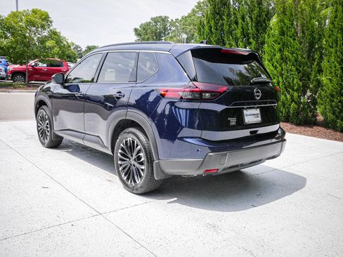 Used 2026 Nissan Rogue Dark Armor FWD image 8