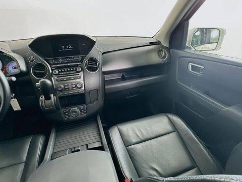Used 2015 Honda Pilot Touring image 12