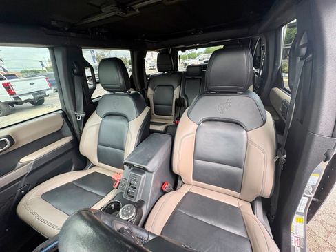 Used 2023 Ford Bronco Wildtrak AWD/4WD image 17
