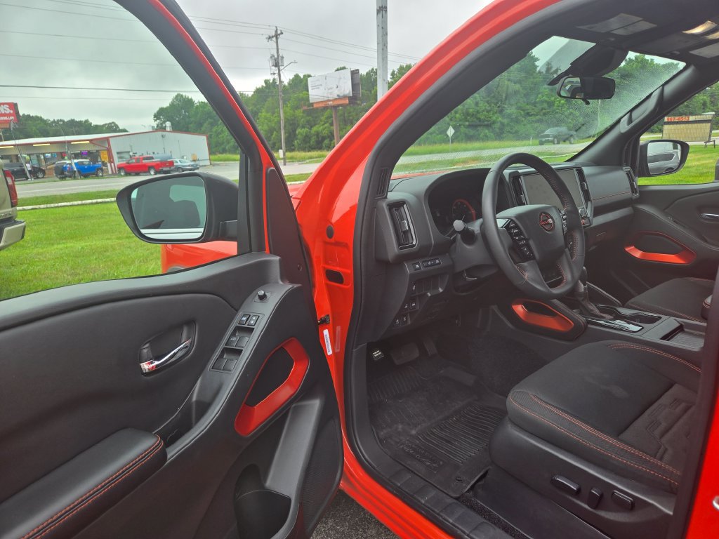 Used 2025 Nissan Frontier PRO-4X w/ Interior Protection Package AWD/4WD image 6