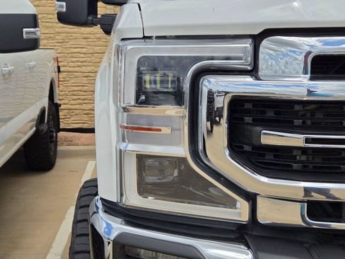 Used 2021 Ford F250 Lariat w/ Lariat Ultimate Package AWD/4WD image 11