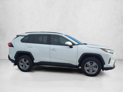Used 2024 Toyota RAV4 XLE w/ Convenience Package FWD image 4
