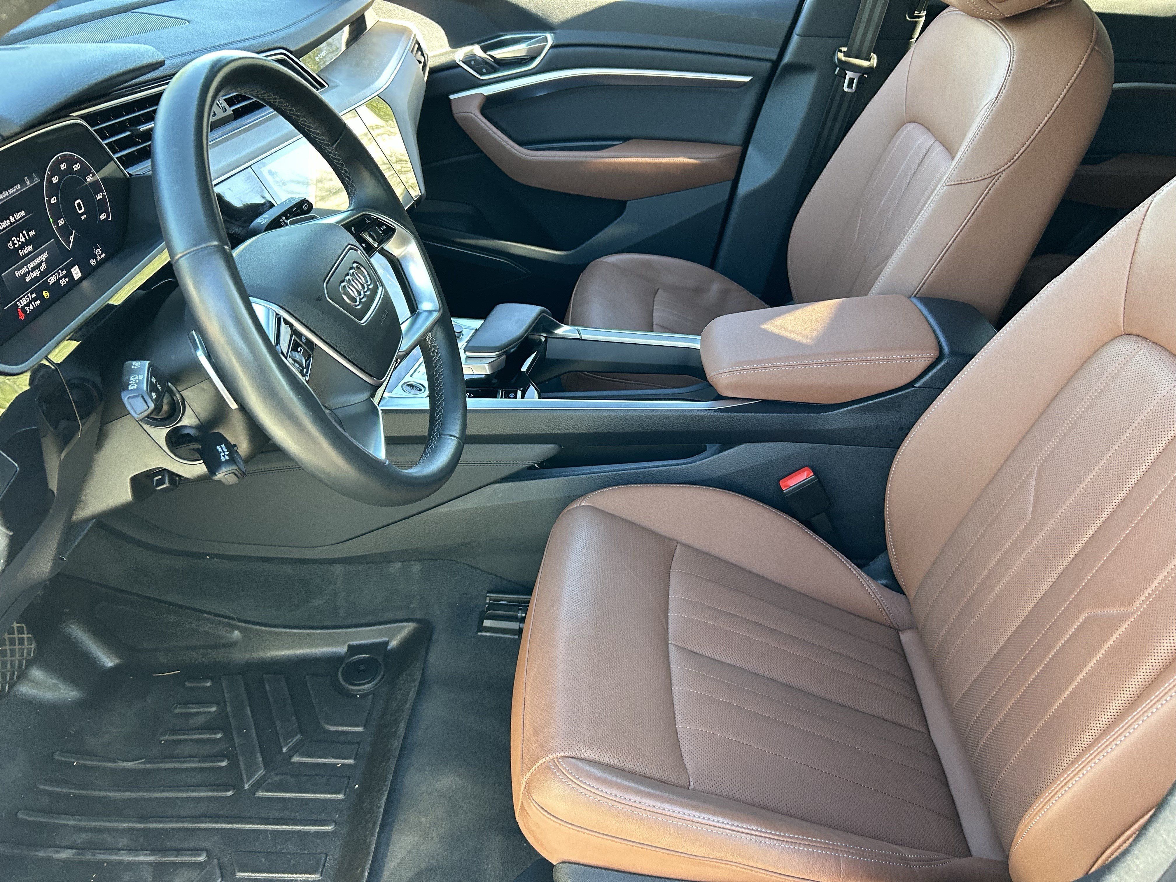 Used 2024 Audi Q8 e-tron Premium Plus w/ Premium Plus Package AWD/4WD image 17