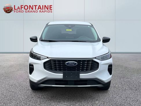 Certified 2025 Ford Escape Active AWD/4WD image 2