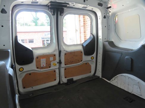 Used 2020 Ford Transit Connect XL image 26